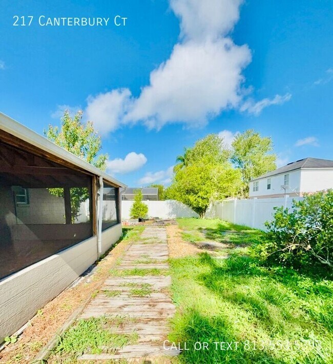 Building Photo - 217 Canterbury Ct