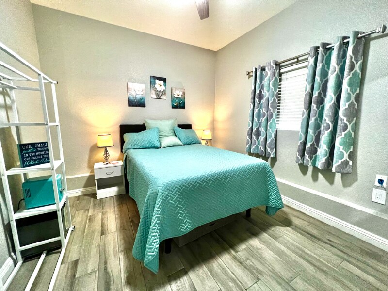 Building Photo - 1511 Rawhide Dr