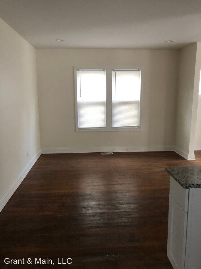 Building Photo - 3 br, 1.5 bath House - 16551 Roselawn