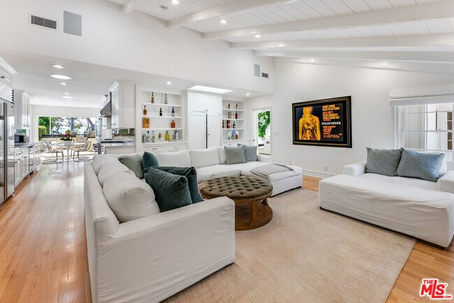Building Photo - 797 Amalfi Dr