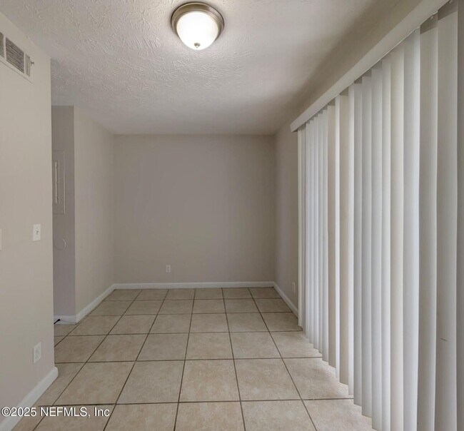 Building Photo - 2873 Yellow Pine Ct