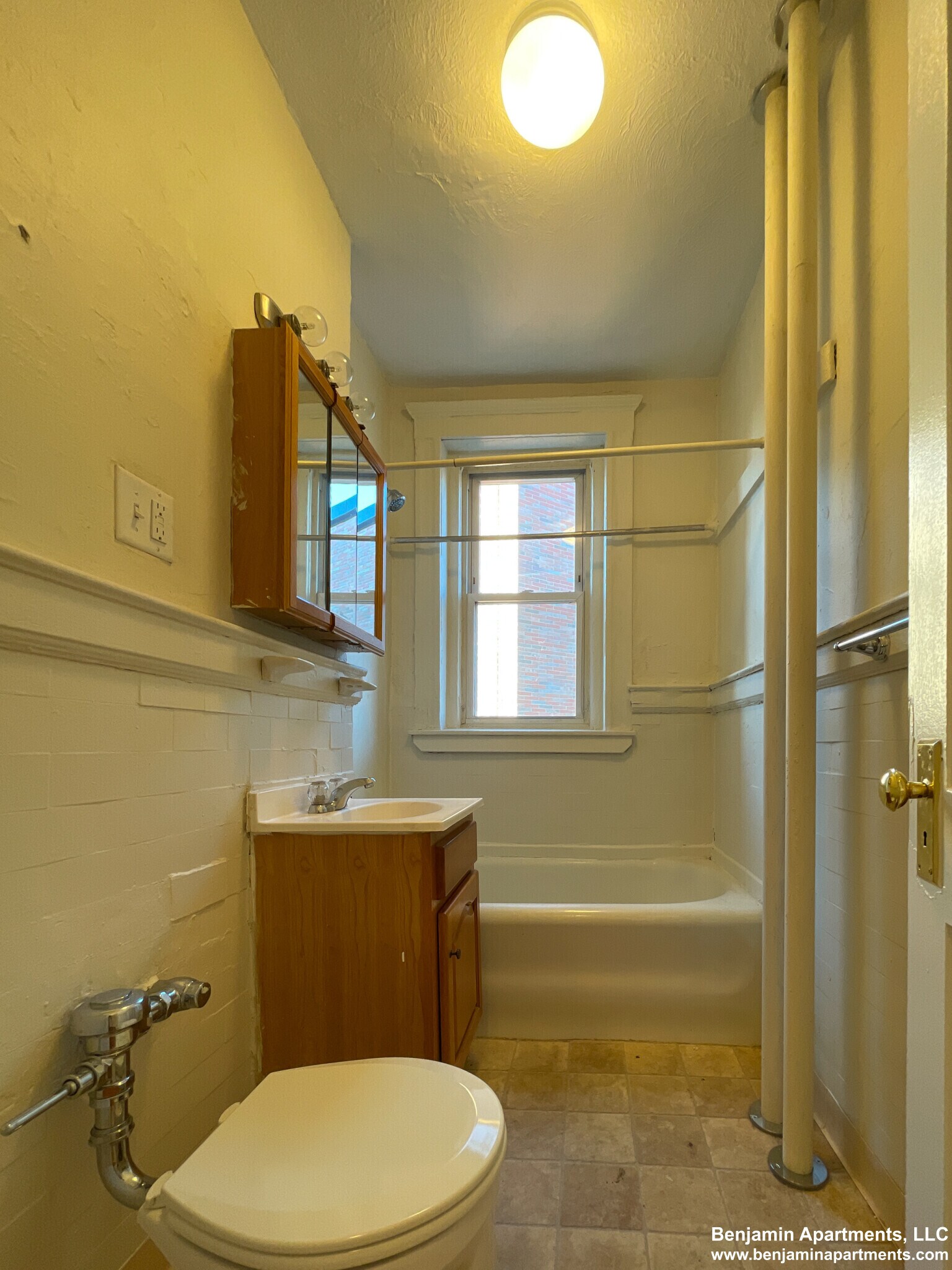 Building Photo - 1162 Boylston St
