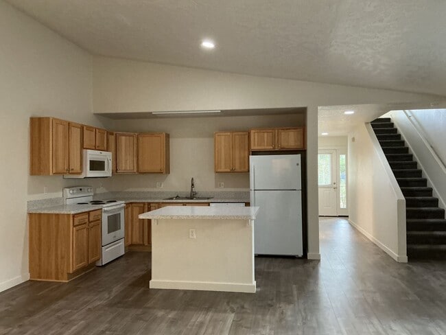 Primary Photo - 16662 Shaw Pine Ct