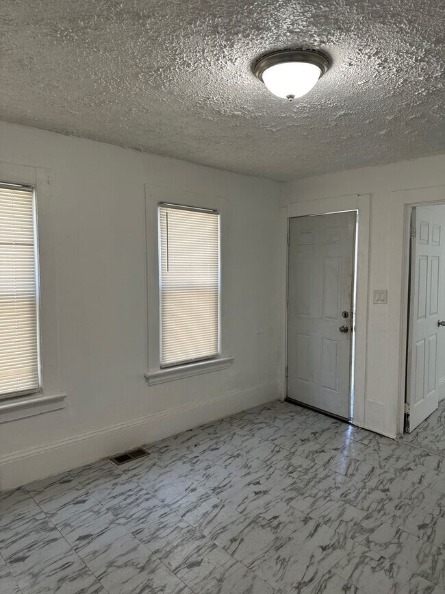 Building Photo - 5700 Luther Ave
