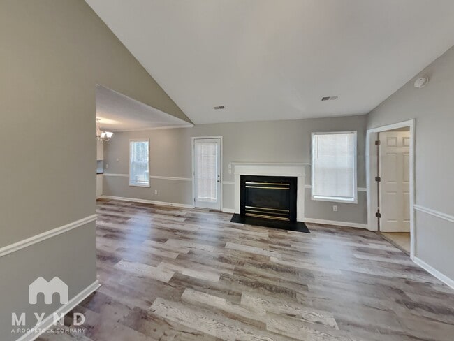 Building Photo - 2443 Hawk Ridge Dr