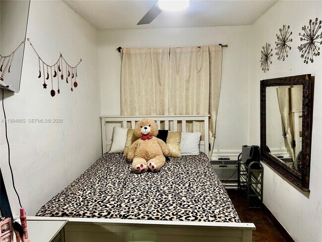 Building Photo - 2918 Funston St