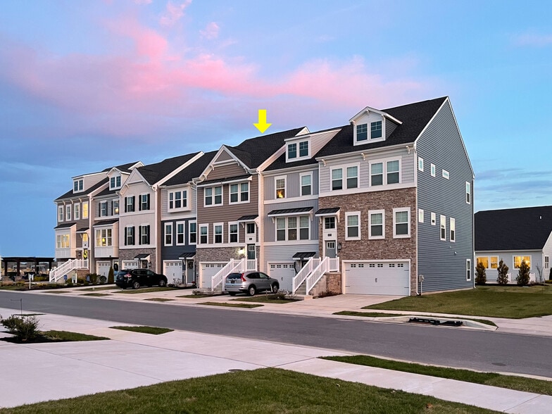 Front Of Townhome - 36015 Auburn Way