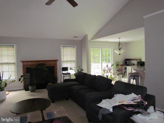 Building Photo - 23240 Willow Creek Way