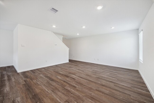 Building Photo - 15150 Willow Hts Ln