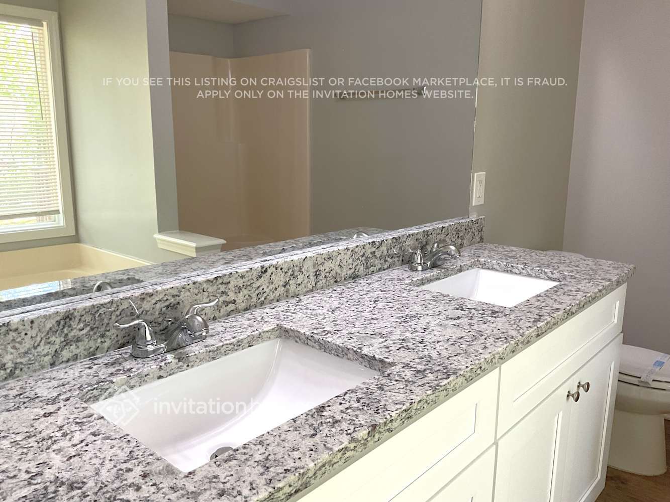 Building Photo - 585 Elvina Ct