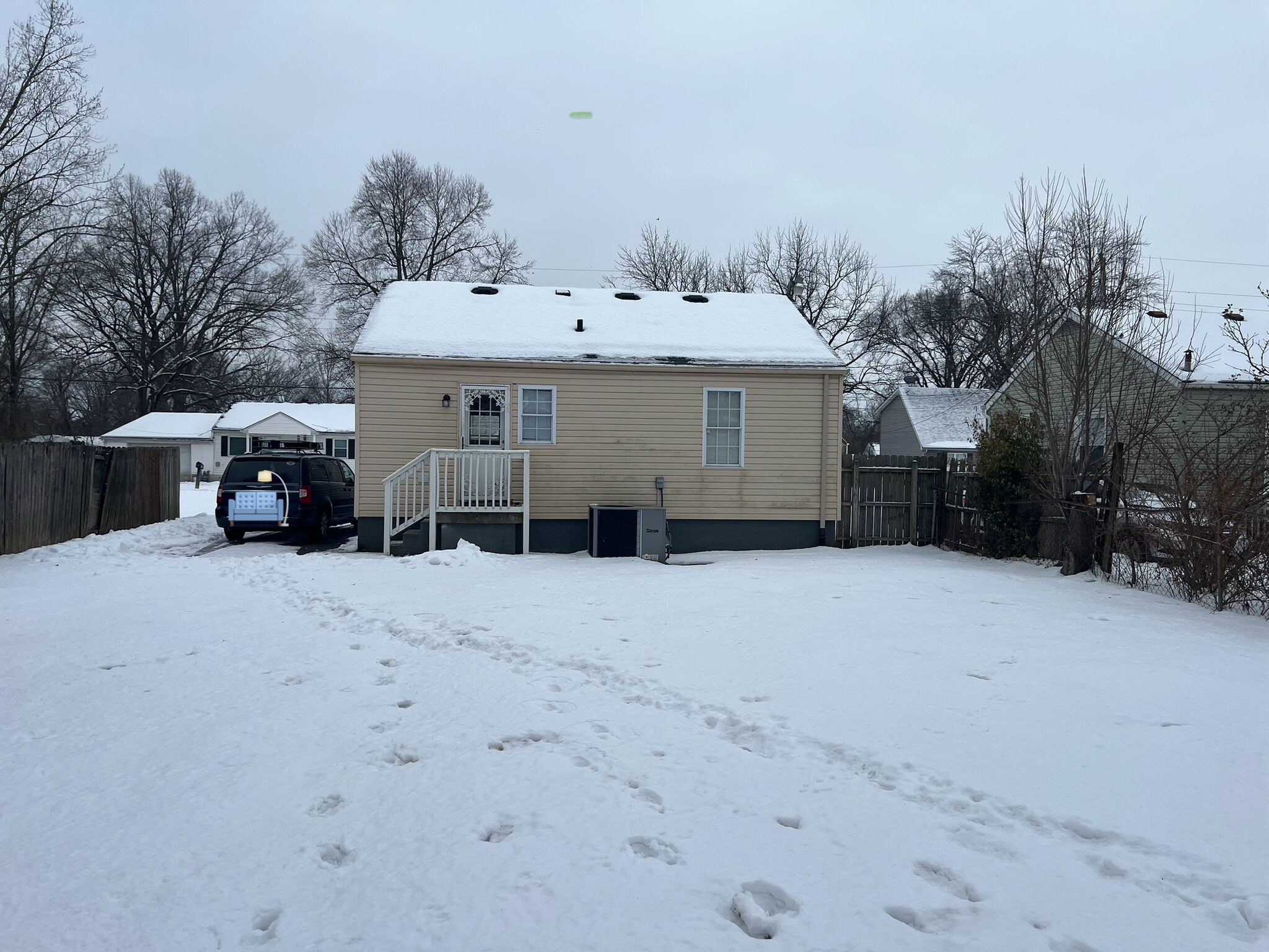 Building Photo - 2205 Elmhurst Ave