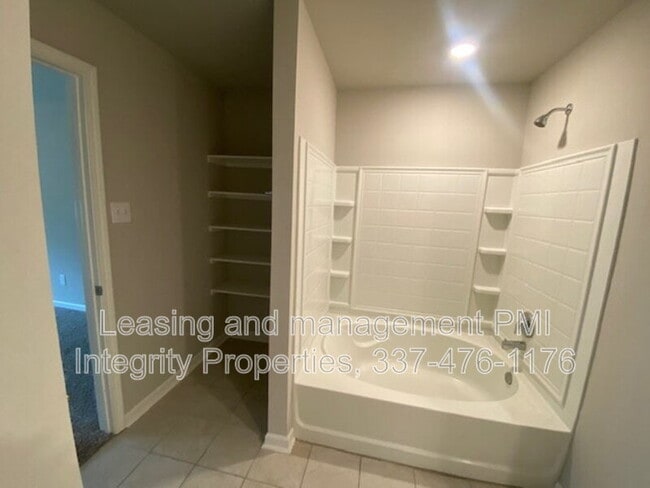 Building Photo - 218 Cane Run Ct