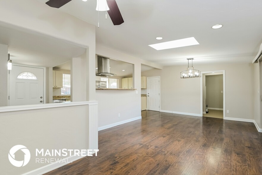 Building Photo - 7401 E 19th St