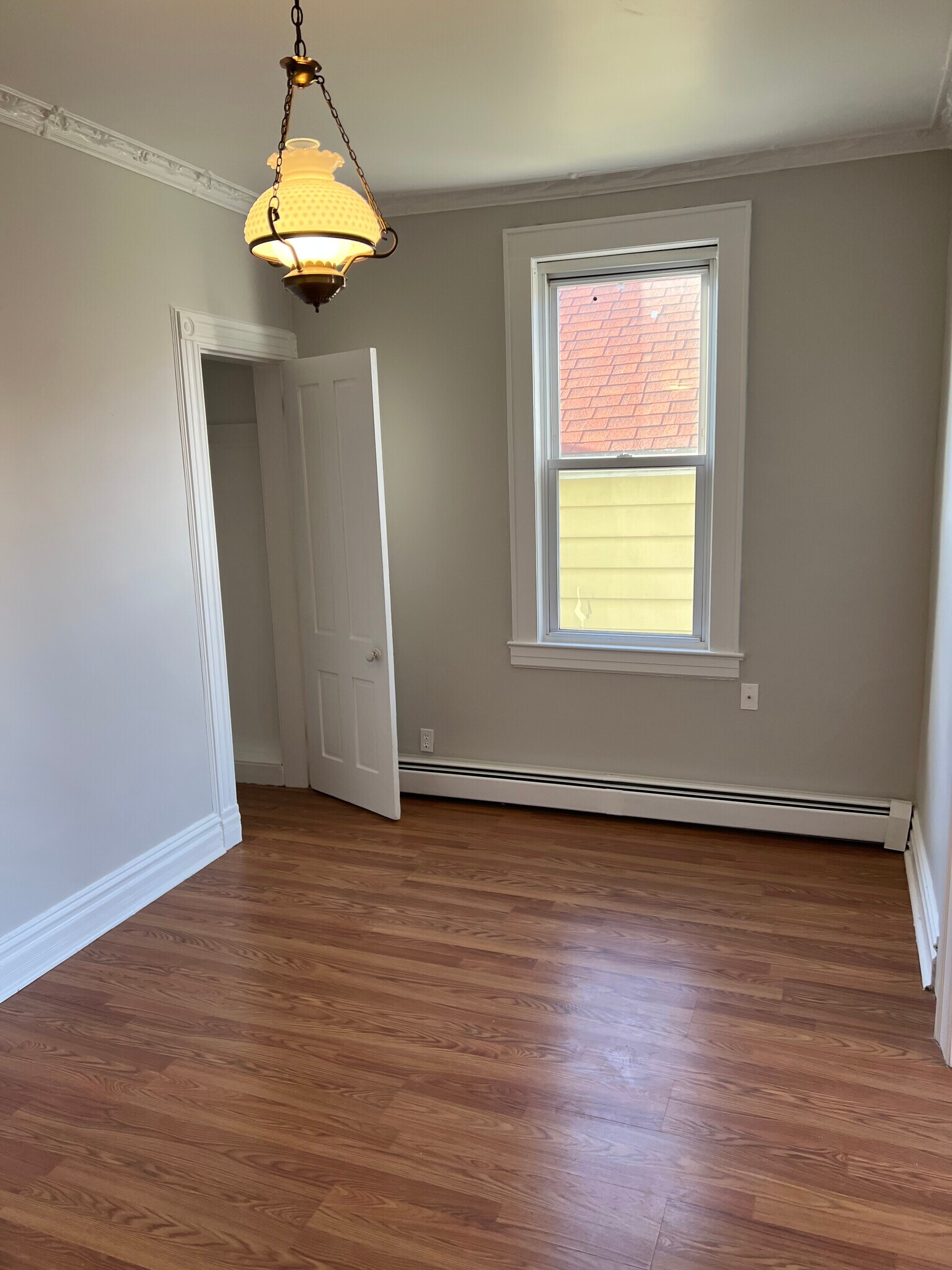 Building Photo - 13 Clover St