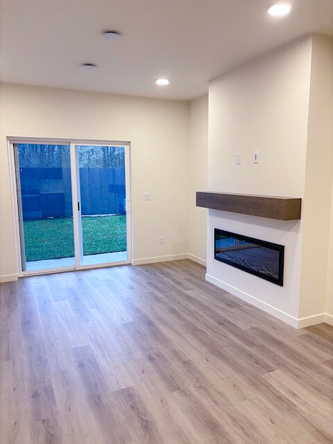 Building Photo - 1915 NW 18th Ave