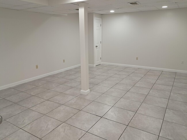 Building Photo - 4 Esquire Cir