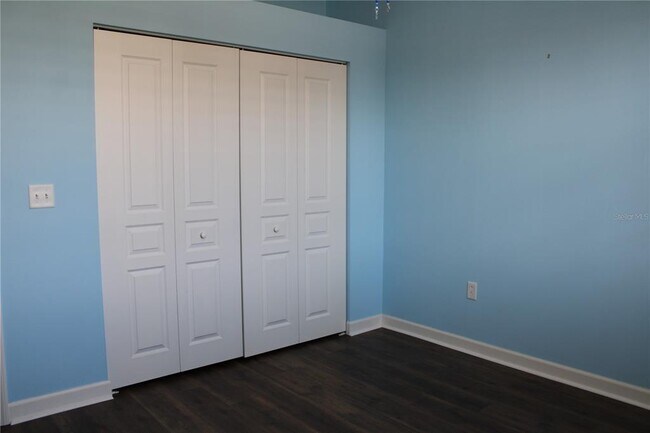 Building Photo - 9122 64th Ct E