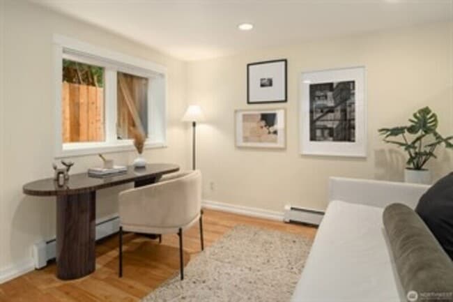 Building Photo - 4510 48th Ave NE