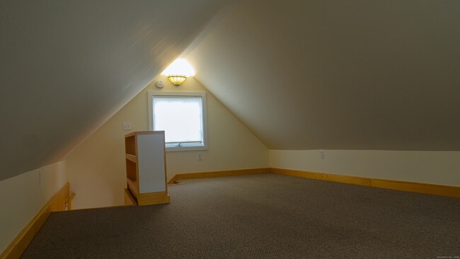 Building Photo - 3 Howard Ave