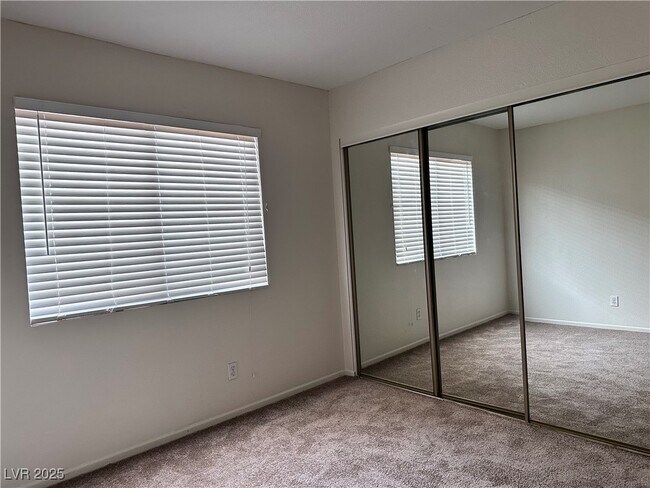 Building Photo - 9640 Swan Bay Dr