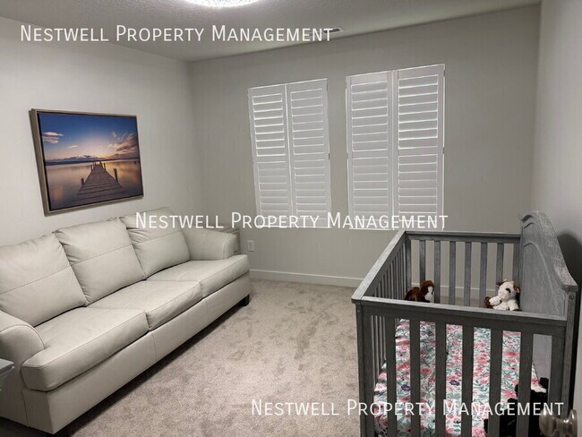 Building Photo - 3848 Safflower Dr