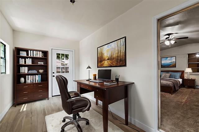 Building Photo - 1304 Bradley Ct