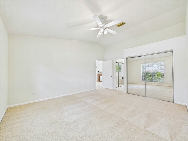 Building Photo - 814 Lochnell Dr