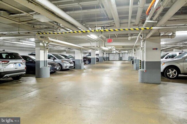 Building Photo - 4501 Arlington Blvd