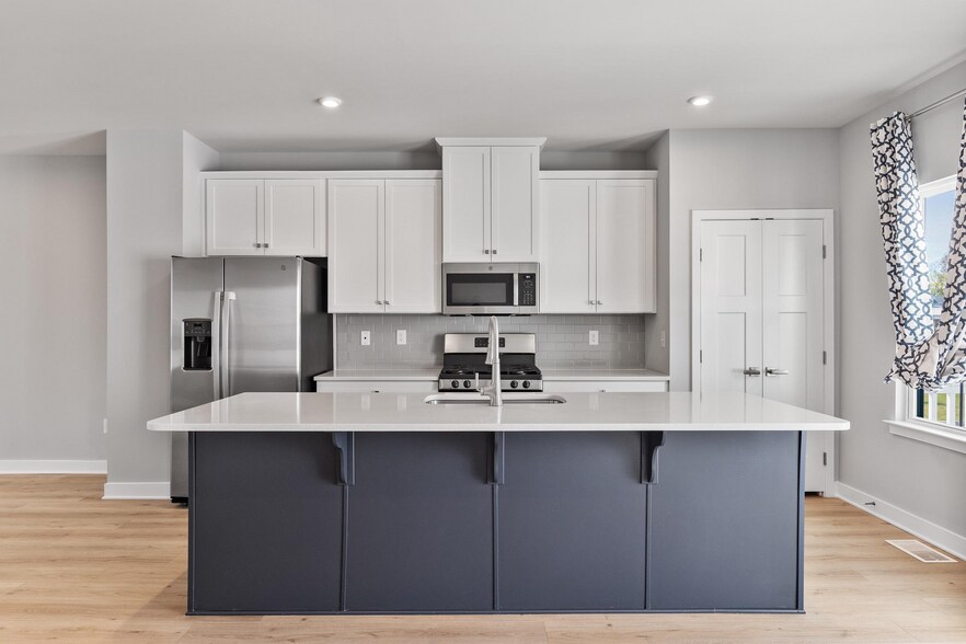 Building Photo - 1 Sage Way