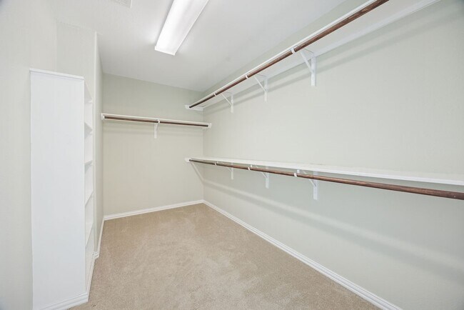 Building Photo - 24710 Hikers Bend Dr