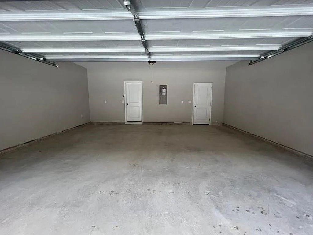 Building Photo - 735 Brecklin Ln