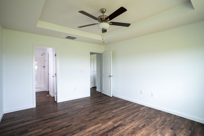 Building Photo - BRAND NEW 3 BEDROOM HOME WITH 3 CAR GARAGE...