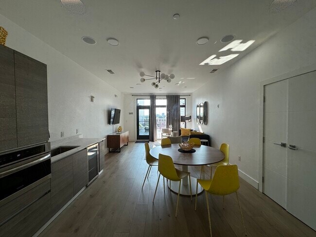 Building Photo - 30 Penniman Rd