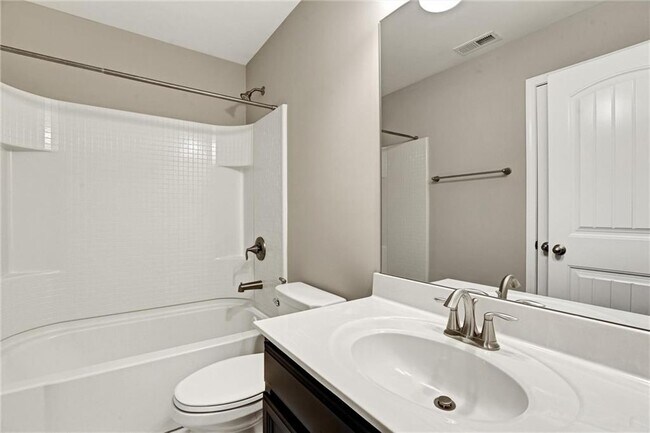 Building Photo - 1237 Foxcroft Ln