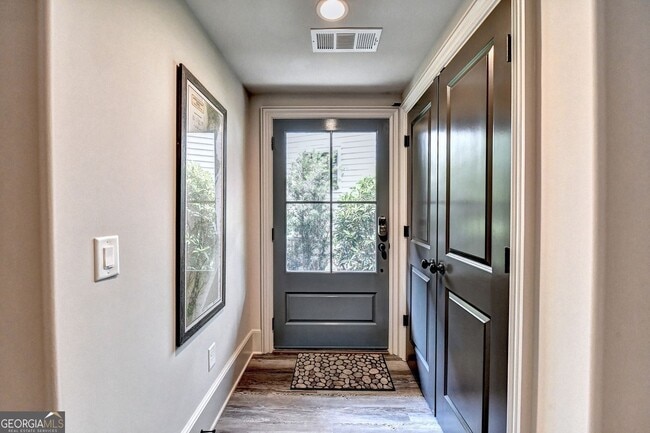 Building Photo - 2555 Brook Run