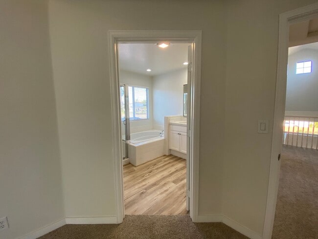 Building Photo - Beautiful Remodeled Home in Carlsbad Village!