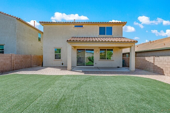 Building Photo - 14241 E Hub Dr