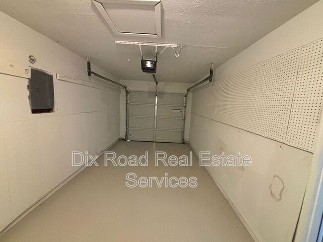 Building Photo - 2140 Rangoon Ct