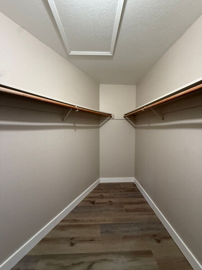 Building Photo - Completely Remodeled Home