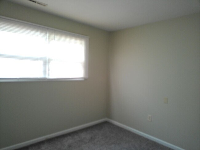 Building Photo - 1608 Boyd Ln