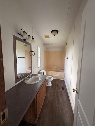 Building Photo - 2517 Willow Oak Ln