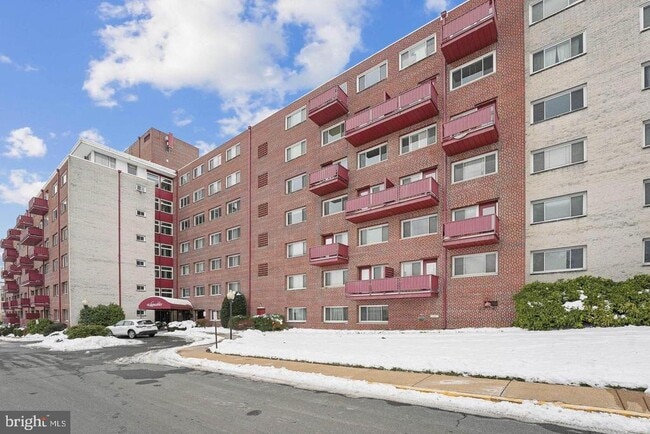 Building Photo - 1830 Columbia Pike