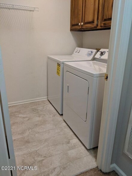 Building Photo - 1410 Monticello Dr