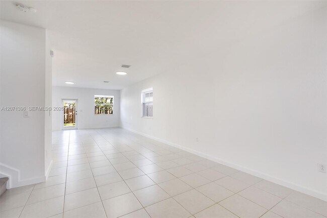 Building Photo - 2408 NW 131st Cir