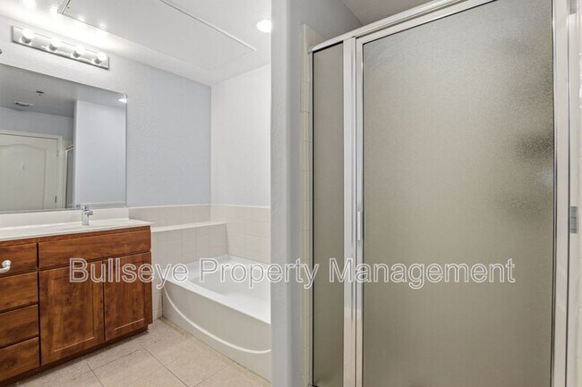 Building Photo - 2302 N Central Ave