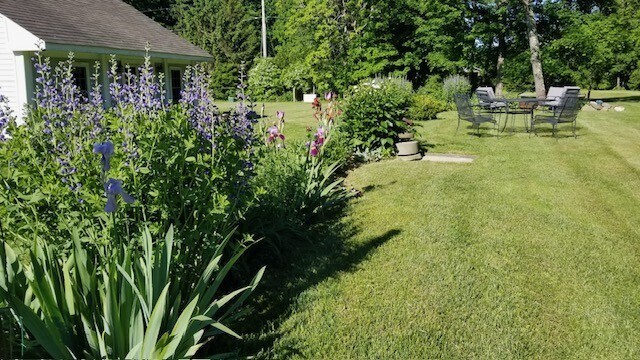 Building Photo - 257 Main St