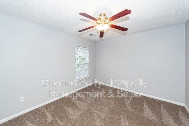 Building Photo - 1118 Deerberry Rd