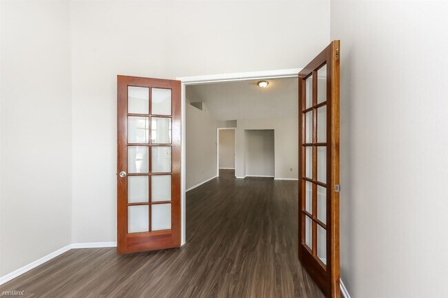 Building Photo - 3 br, 2 bath House - 13658 Laraway Dr