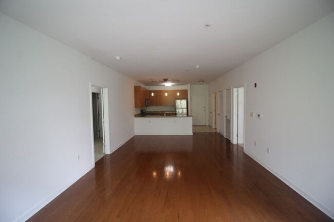 Building Photo - 2026/2027 JHU Off -Campus Gorgeous 2bd/2ba at The Lofts w/ W/D & A/C & more! Available 6/9/26