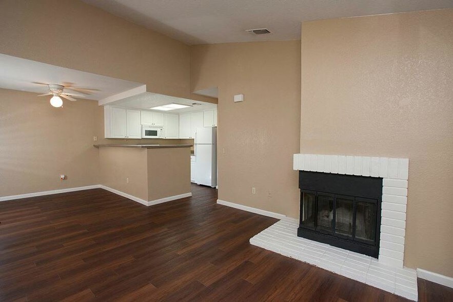 Meadow Ridge Apartments 4447 Cowell Blvd Davis CA 95618 Apartment